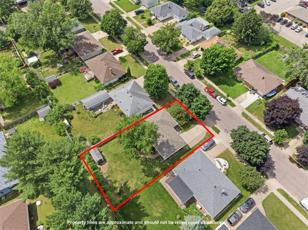 2129 Lexington Boulevard, Eau Claire WI 54701 - Residential house for sale - MLS #1602818 - image44