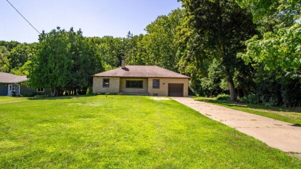 214 Mt. Washington Avenue Eau Claire WI 54703