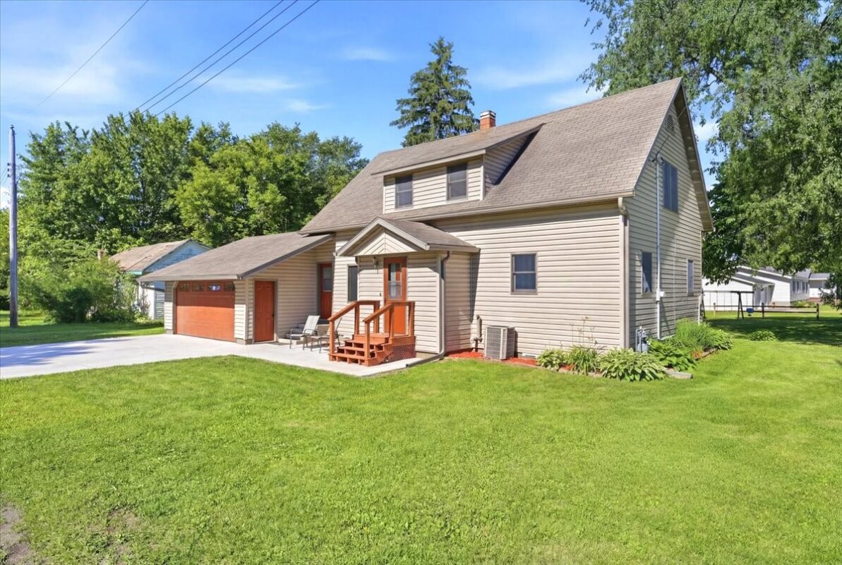 221 Sprague Avenue, Prairie Farm WI 54762 - Residential house for sale - MLS #1602520 - image2