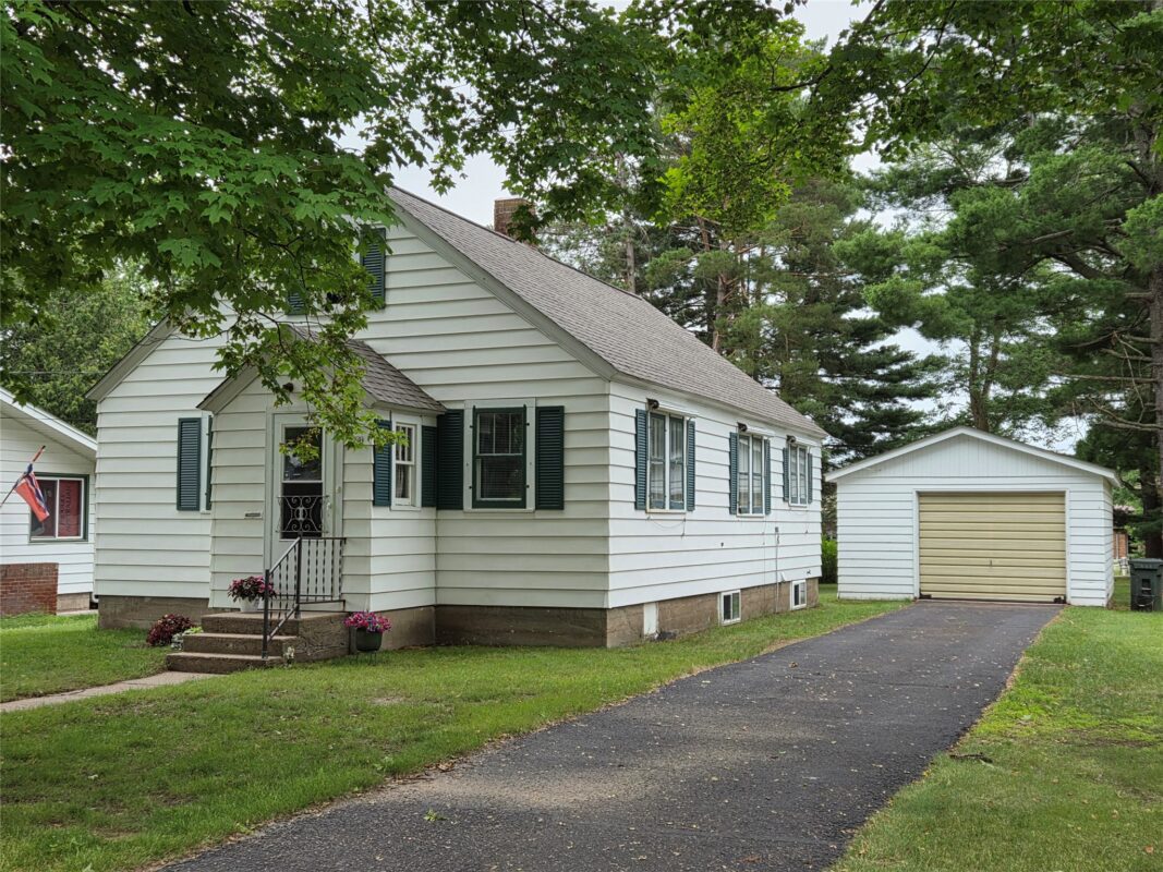 229 South Street, Amery WI 54001 - Residential house for sale - MLS #1602918 - image2