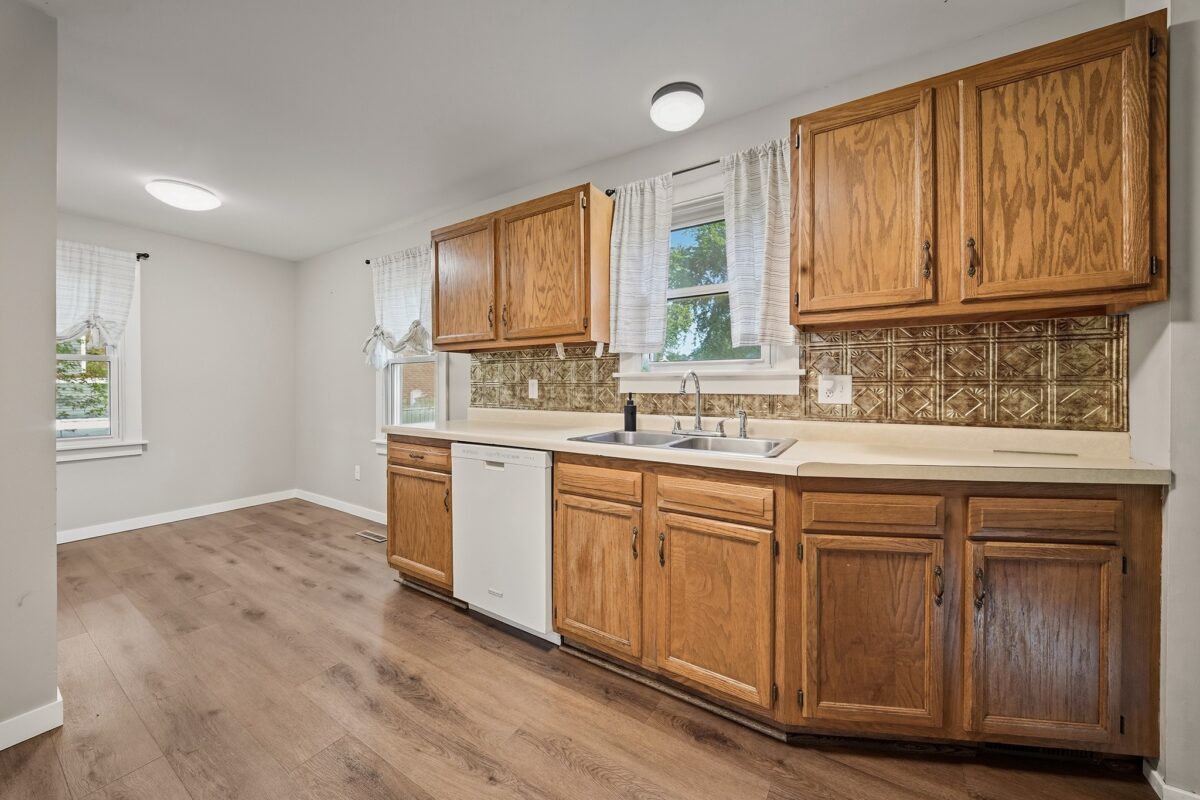2446 Marquette Street, Eau Claire WI 54703 - Residential house for sale - MLS #1603006 - image15