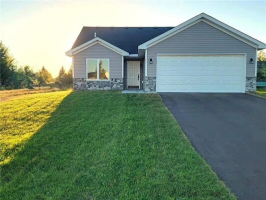 250 Spring Street Osceola WI 54020