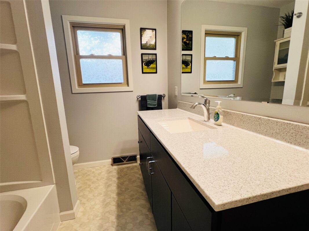 2706 Sherman Street, Eau Claire WI 54701 - Residential house for sale - MLS #1602592 - image8