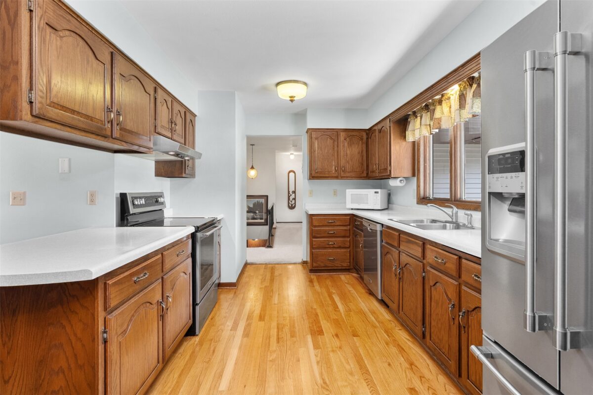 2728 Deblene Lane, Eau Claire WI 54703 - Residential house for sale - MLS #1602750 - image11