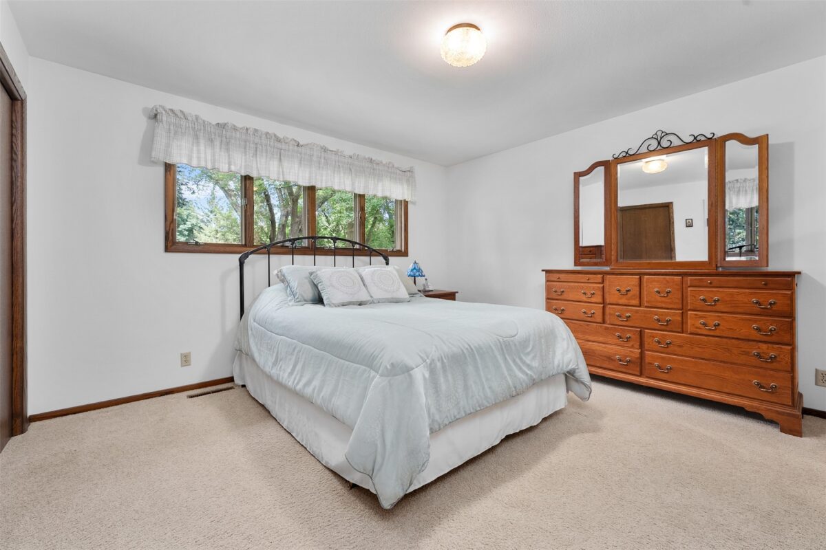2728 Deblene Lane, Eau Claire WI 54703 - Residential house for sale - MLS #1602750 - image19