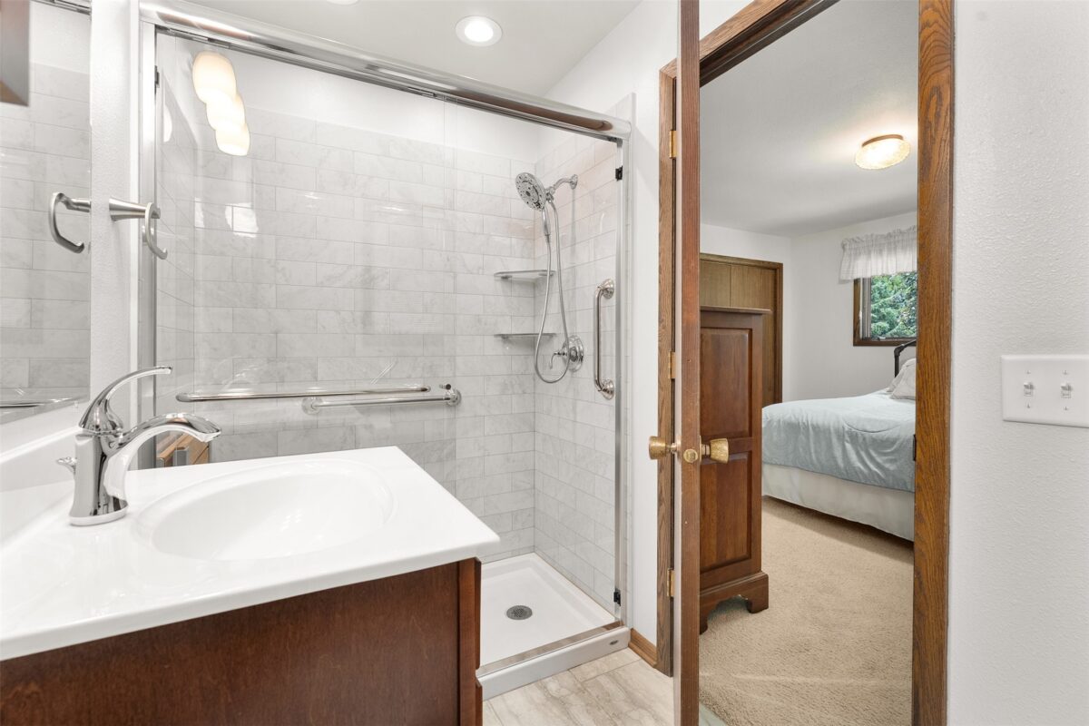 2728 Deblene Lane, Eau Claire WI 54703 - Residential house for sale - MLS #1602750 - image22