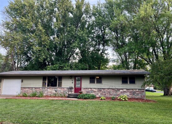 302 4th Avenue Colfax WI 54730