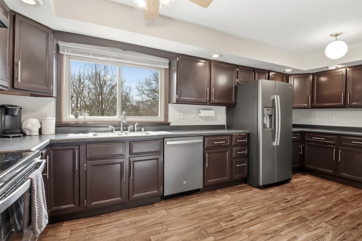 303-305 Moundsview Court, Elk Mound WI 54739 - ResidentialIncome house for sale - MLS #1600462 - image8