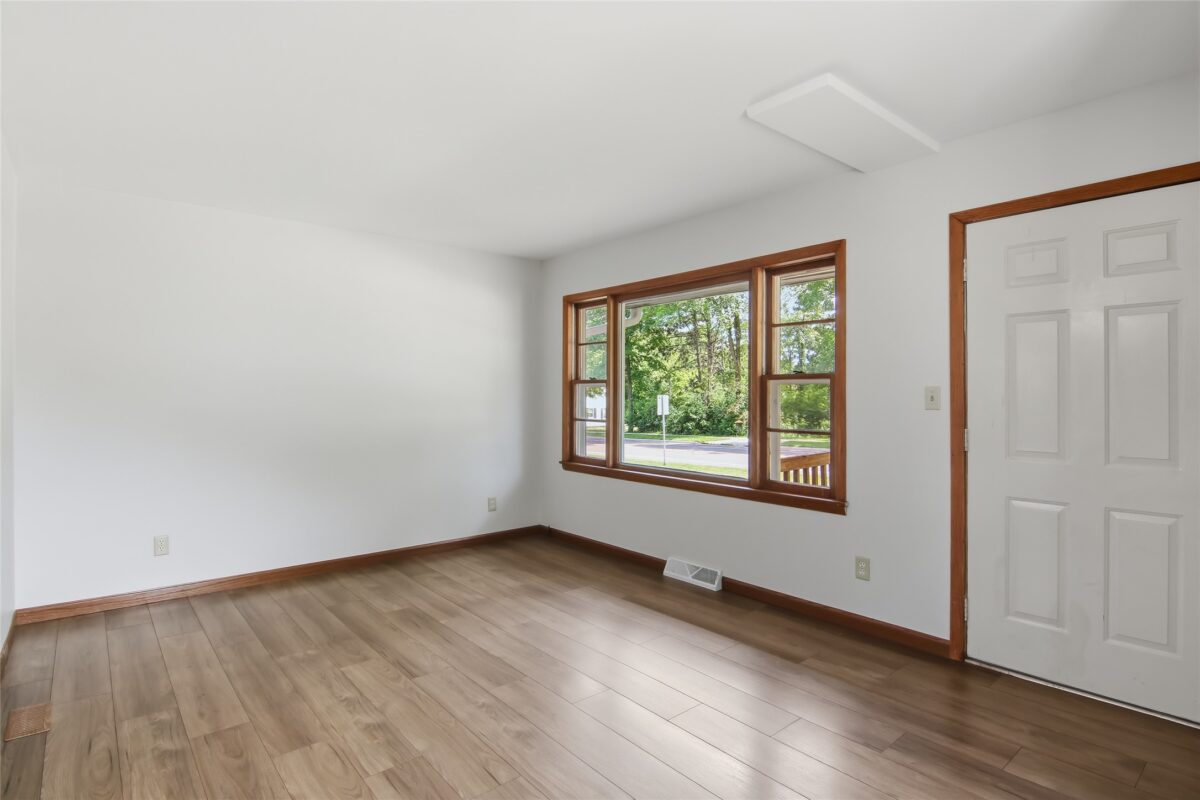 3140 Folsom Street, Eau Claire WI 54703 - Residential house for sale - MLS #1602332 - image2