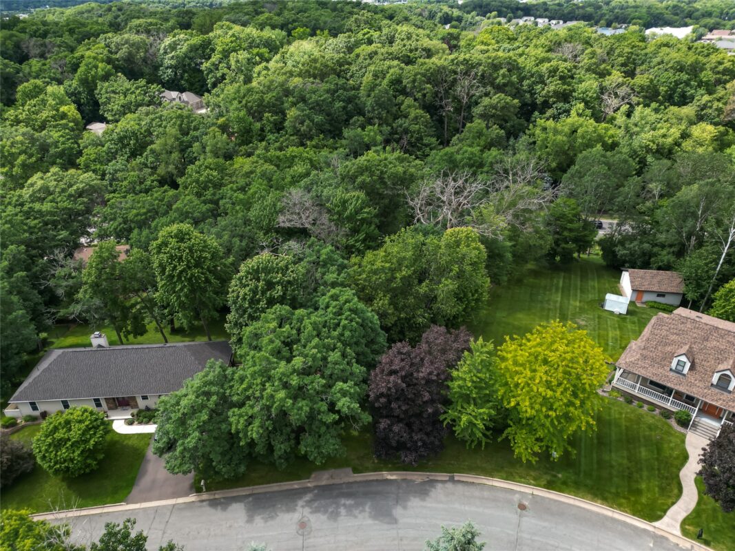 3912 Woodcrest Court, Eau Claire WI 54701 - Land house for sale - MLS #1602311 - image8