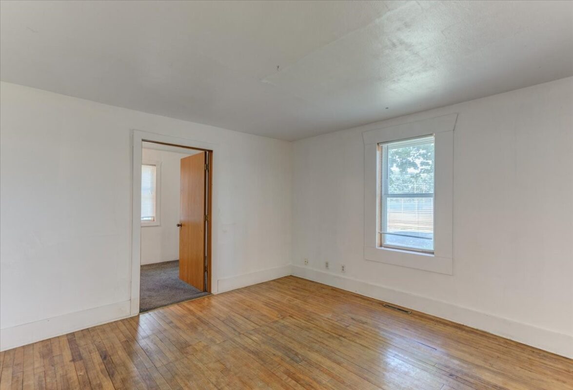 408 18th Avenue, Menomonie WI 54751 - ResidentialIncome house for sale - MLS #1603009 - image12