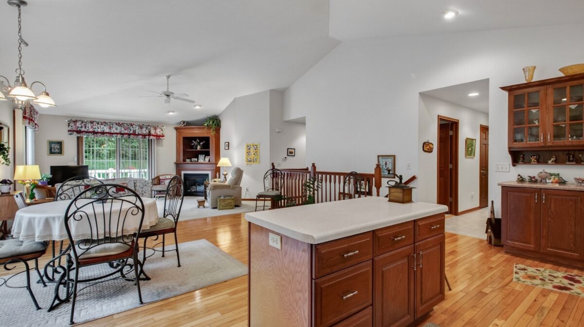 4108 Wild Ridge Court, Eau Claire WI 54703 - Residential house for sale - MLS #1603127 - image8