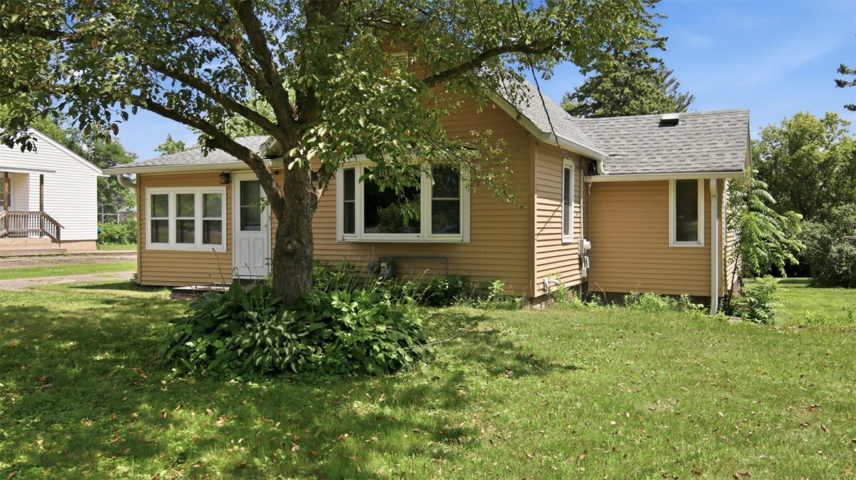 417 7th Street, Cameron WI 54822 - Residential house for sale - MLS #1602982 - image2