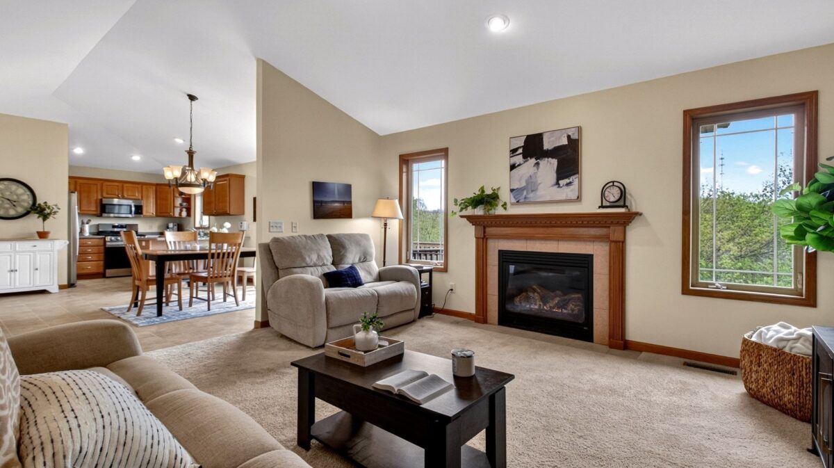 4409 Echo Valley Drive, Eau Claire WI 54701 - Residential house for sale - MLS #1600945 - image3