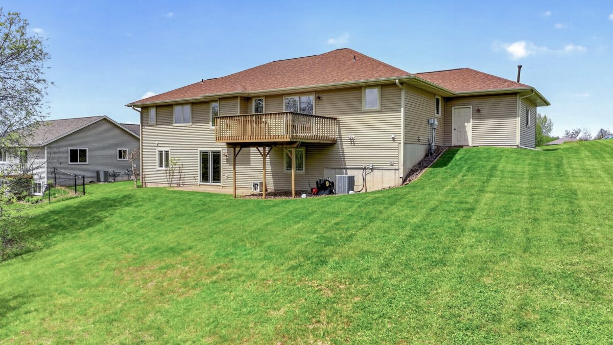 4409 Echo Valley Drive, Eau Claire WI 54701 - Residential house for sale - MLS #1600945 - image25