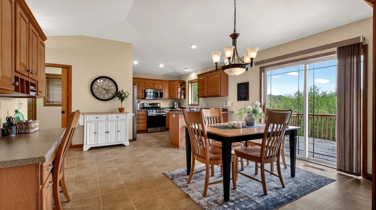 4409 Echo Valley Drive, Eau Claire WI 54701 - Residential house for sale - MLS #1600945 - image8