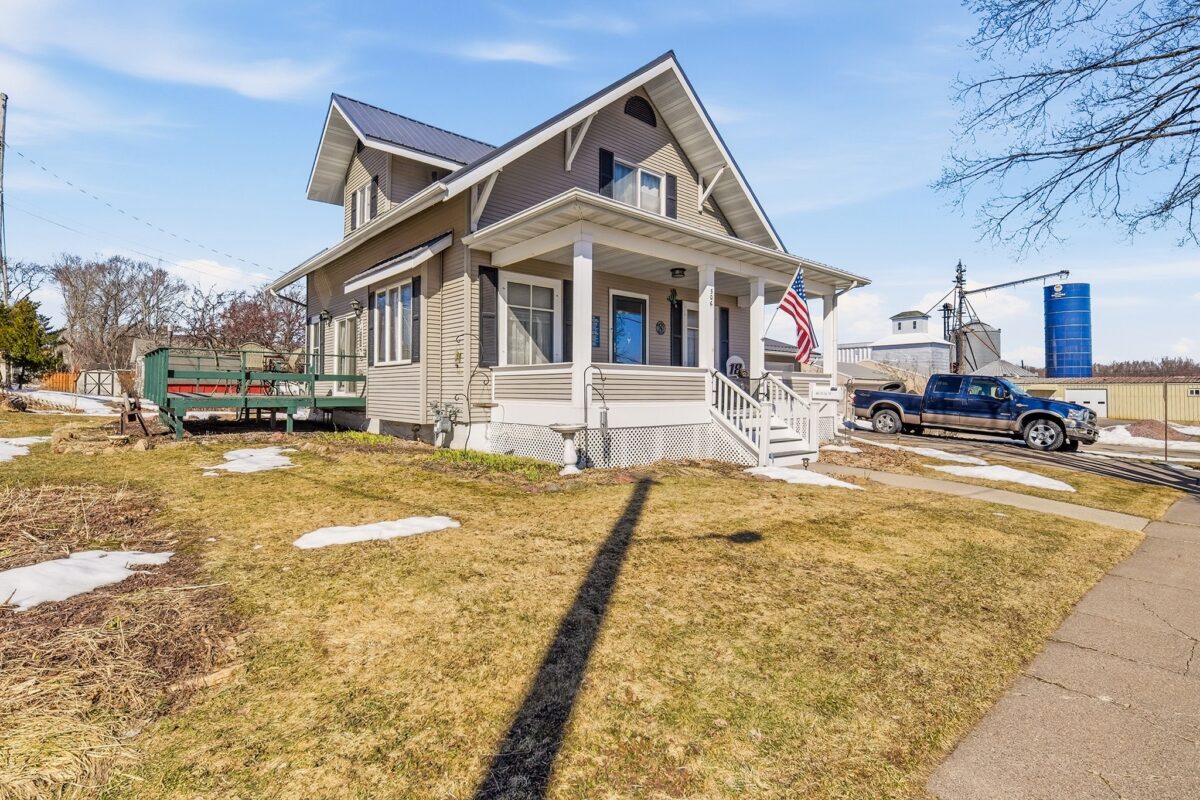 506 Clay Street, Neillsville WI 54456 - Residential house for sale - MLS #1599340 - image2