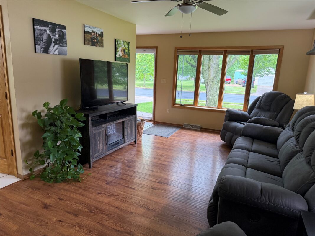 515 Pflieger Street, Rothschild WI 54474 - Residential house for sale - MLS #1603110 - image5