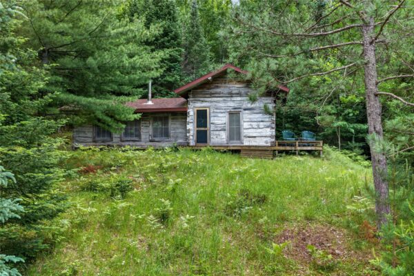 5590 Snowshoe Road Barnes WI 54873