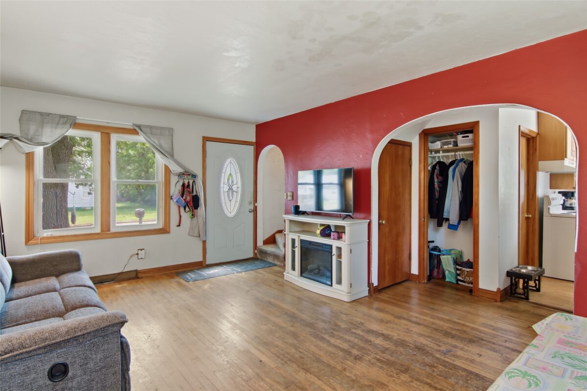 604 Bolles Street, Eau Claire WI 54703 - Residential house for sale - MLS #1603159 - image2