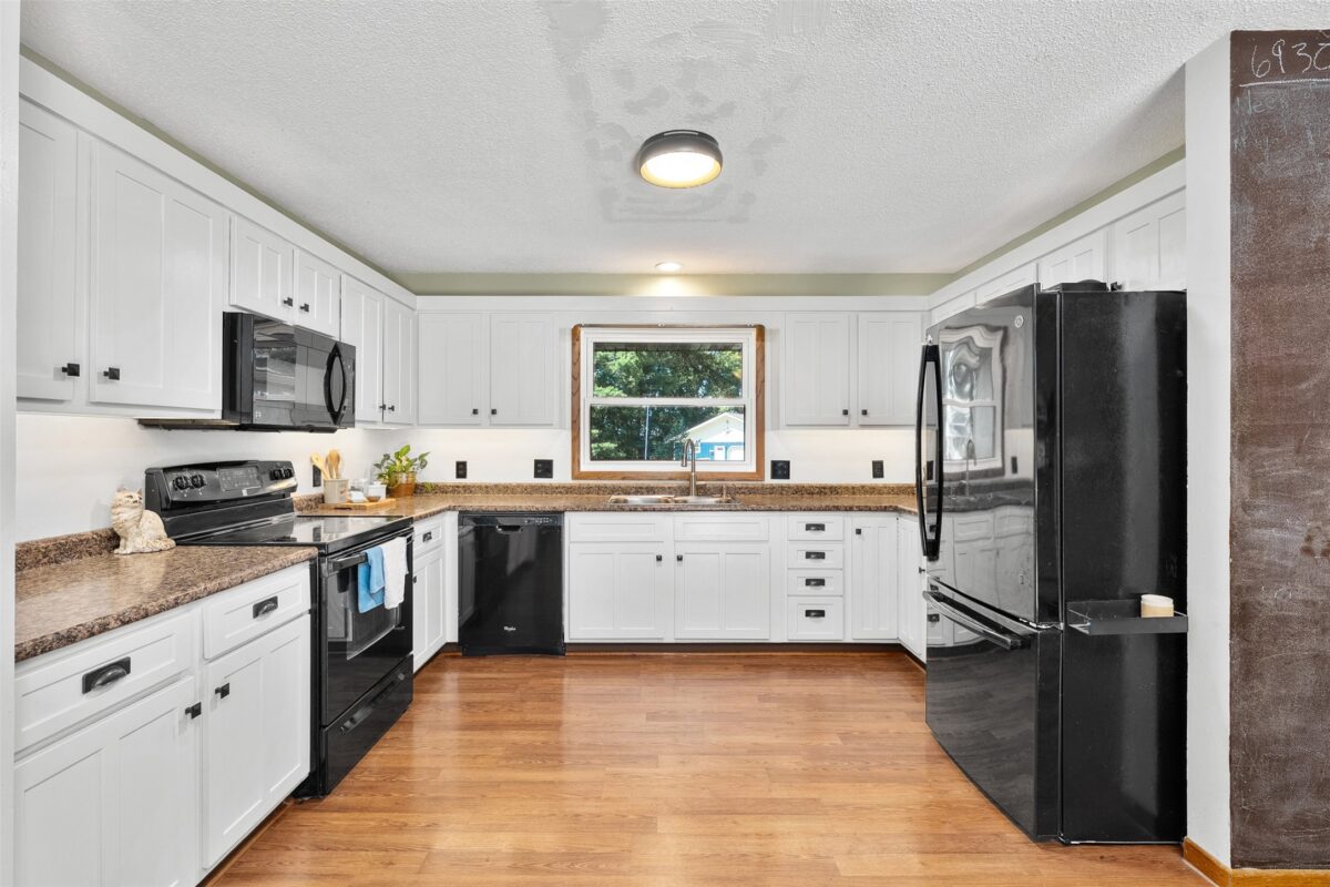 604 Manor Court, Altoona WI 54720 - Residential house for sale - MLS #1603372 - image12