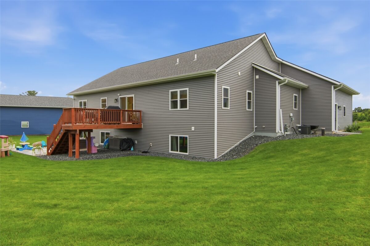 8777 Cottonwood Circle, Eau Claire WI 54701 - Residential house for sale - MLS #1602741 - image33
