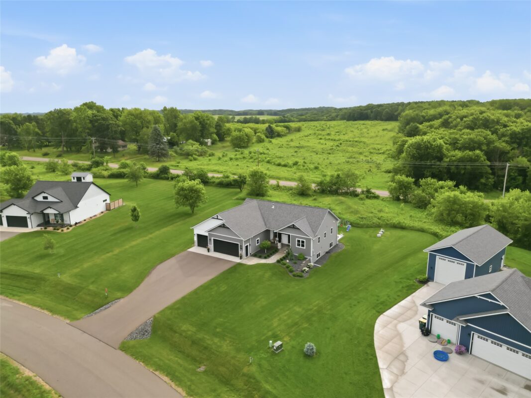 8777 Cottonwood Circle, Eau Claire WI 54701 - Residential house for sale - MLS #1602741 - image37