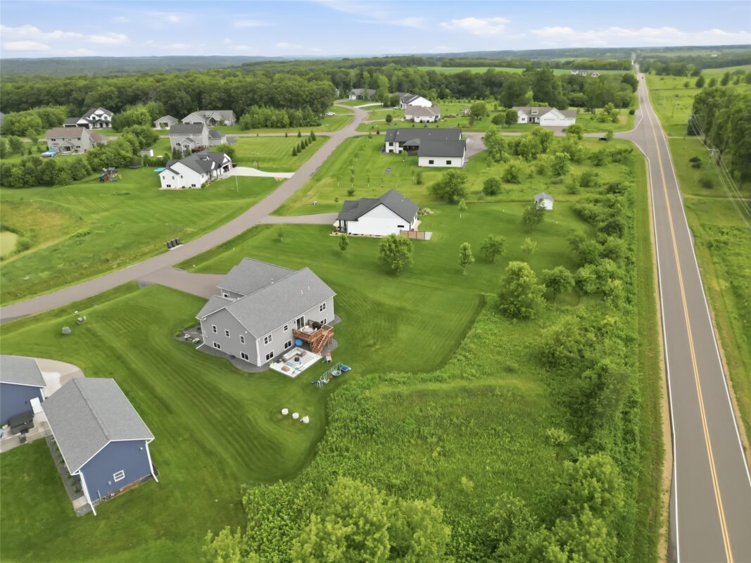 8777 Cottonwood Circle, Eau Claire WI 54701 - Residential house for sale - MLS #1602741 - image38