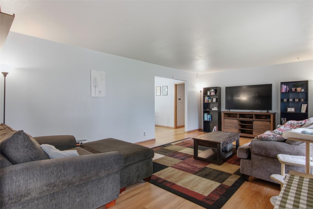 904 Lexington Boulevard, Eau Claire WI 54701 - Residential house for sale - MLS #1603597 - image2