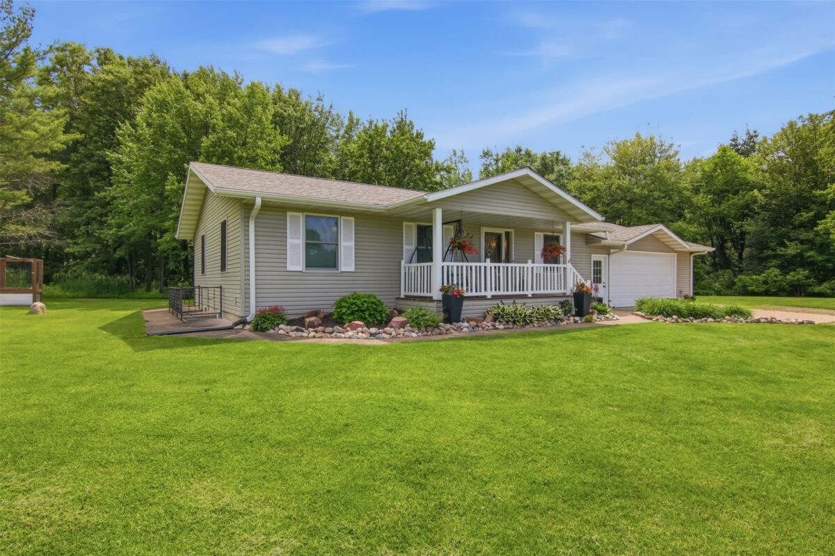 E10725 US Hwy 12, Fall Creek WI 54742 - Residential house for sale - MLS #1602297 - image3