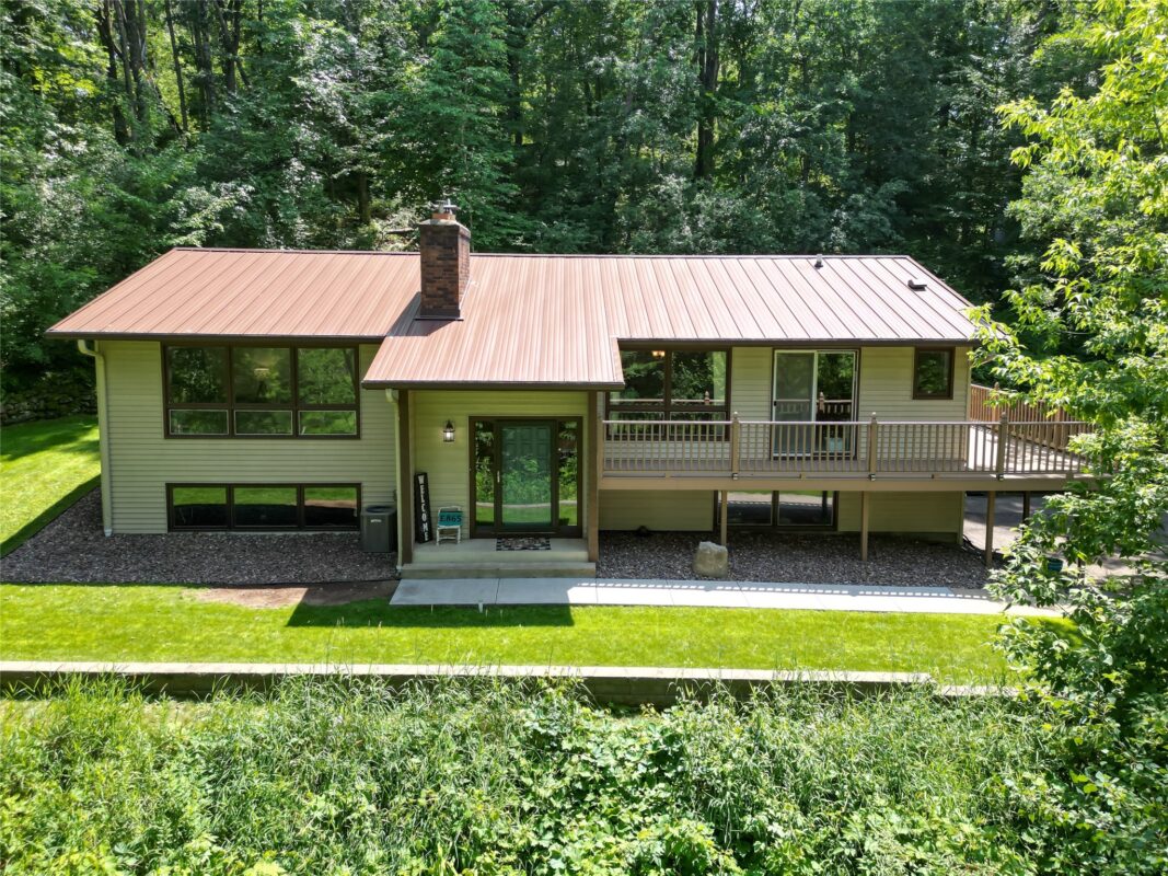 E865 Woodridge Drive, Eau Claire WI 54701 - Residential house for sale - MLS #1602673 - image2