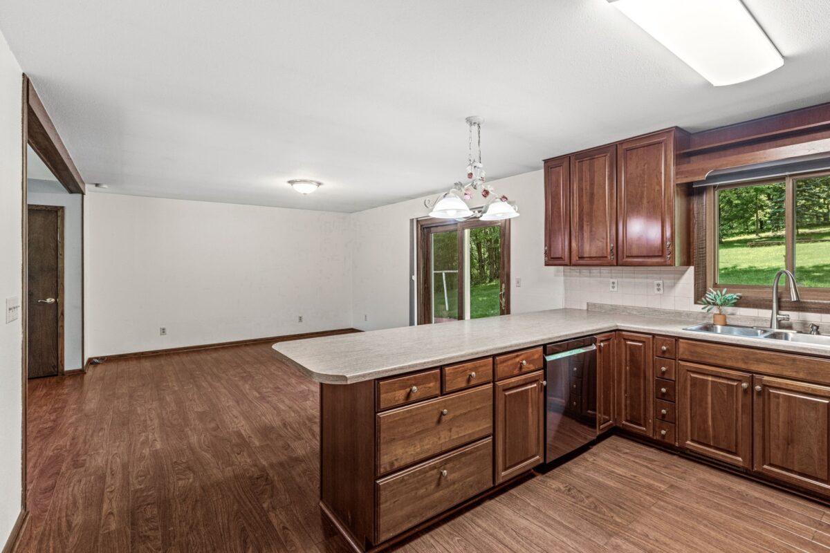 S8250 Todd Road, Eau Claire WI 54701 - Residential house for sale - MLS #1602418 - image10