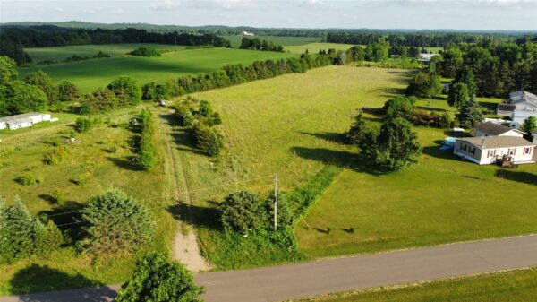xx 140th Avenue Eau Claire WI 54701