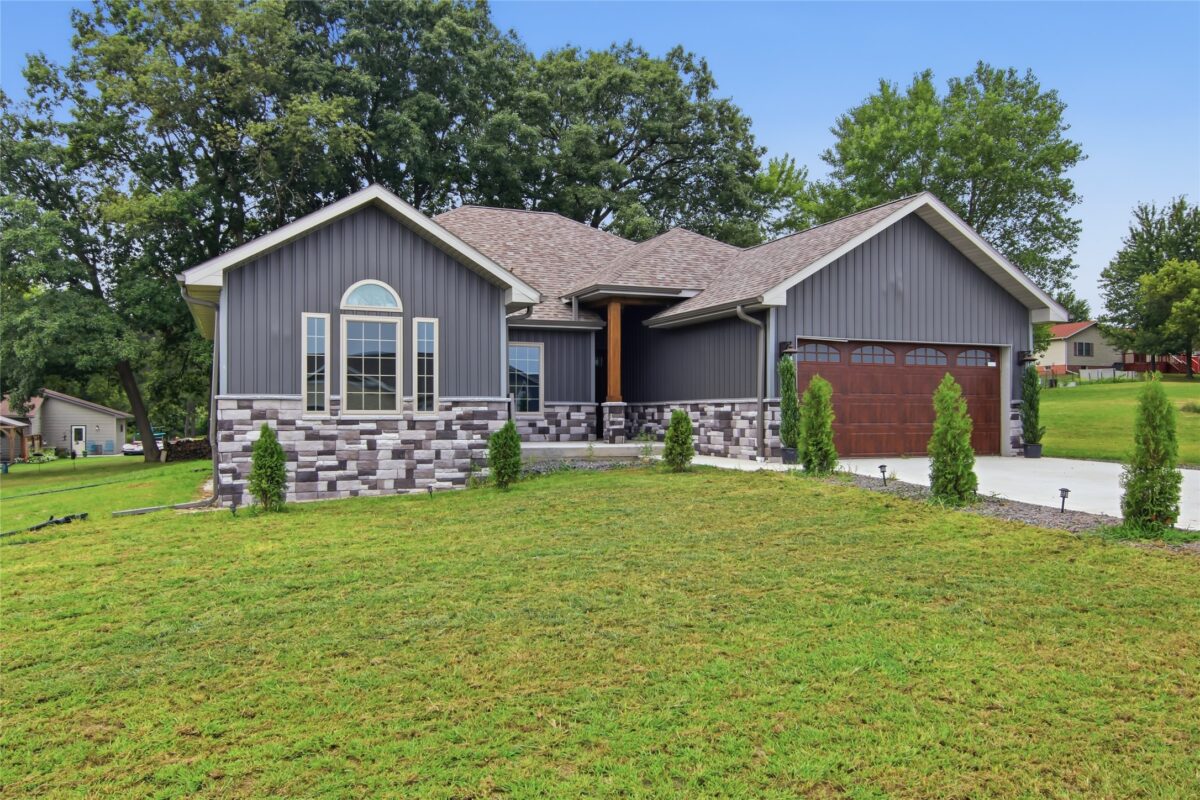 1020 Spruce Street, Black River Falls WI 54615 - Residential house for sale - MLS #1603839 - image2