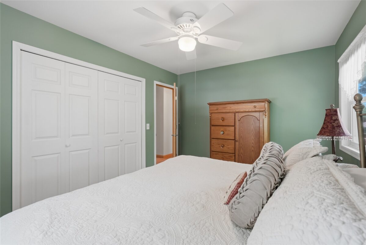 1105 Barry Avenue, Eau Claire WI 54701 - Residential house for sale - MLS #1603728 - image11