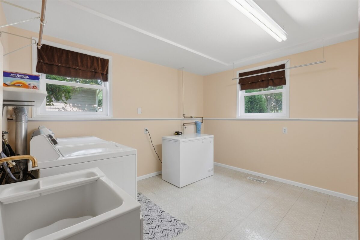 1105 Barry Avenue, Eau Claire WI 54701 - Residential house for sale - MLS #1603728 - image24