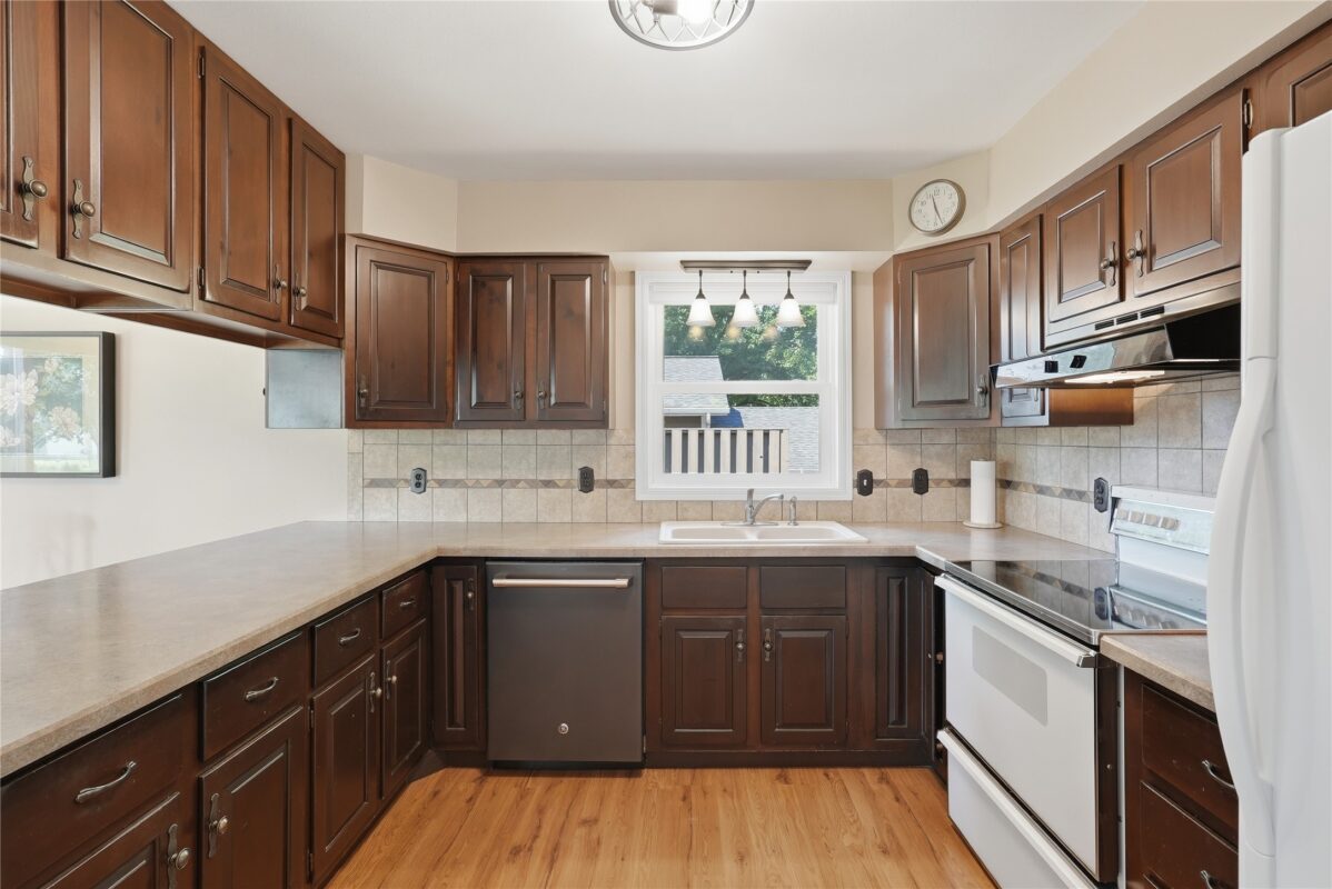 1105 Barry Avenue, Eau Claire WI 54701 - Residential house for sale - MLS #1603728 - image6