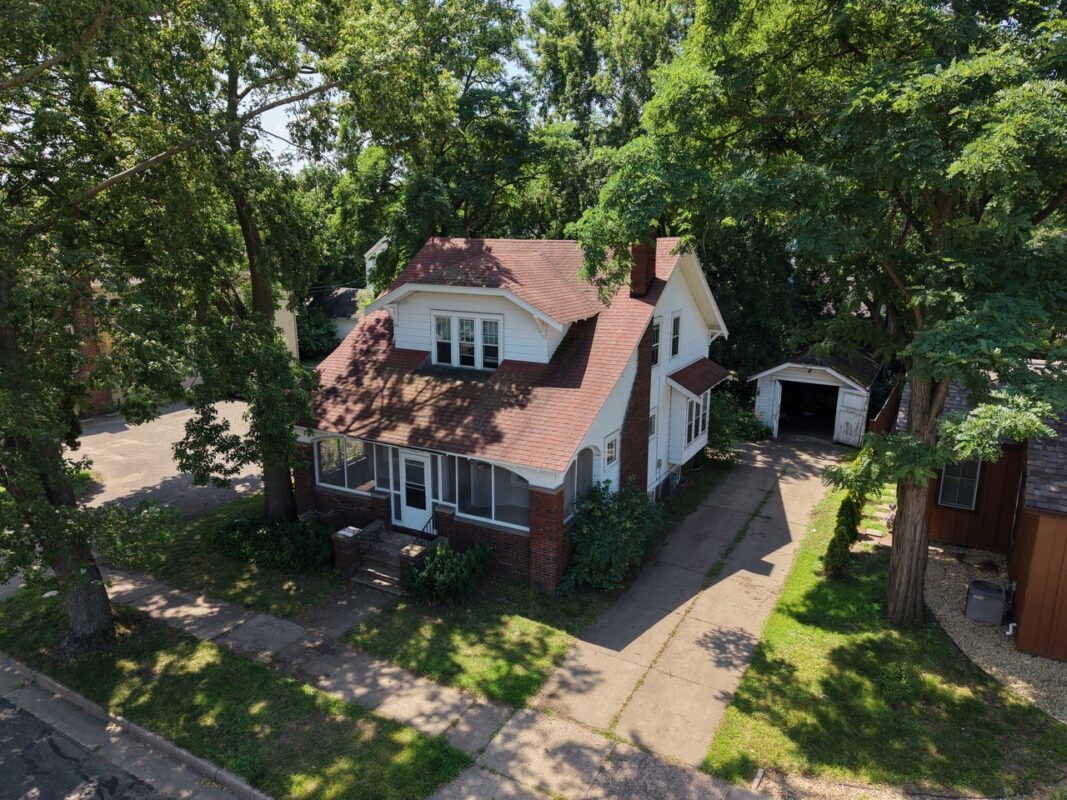 1112 Barstow Street, Eau Claire WI 54701 - Residential house for sale - MLS #1603927 - image4