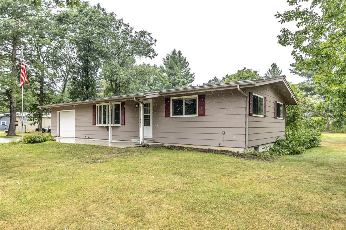 119 Scott Street, Black River Falls WI 54615 - Residential house for sale - MLS #1603782 - image2