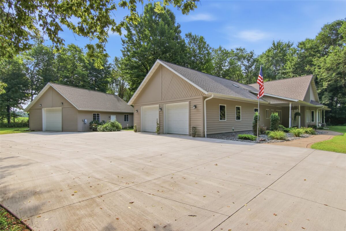 12814 92nd Street, Bloomer WI 54724 - Residential house for sale - MLS #1603847 - image2