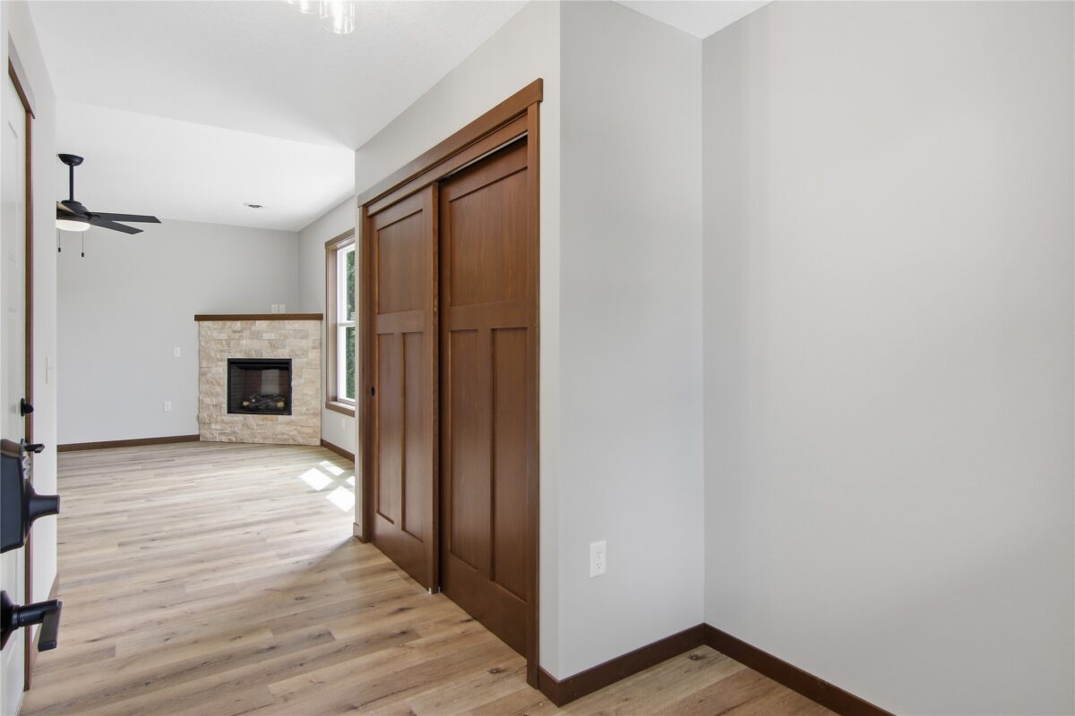 1323 Carpenter Avenue, Eau Claire WI 54703 - Residential house for sale - MLS #1604095 - image4