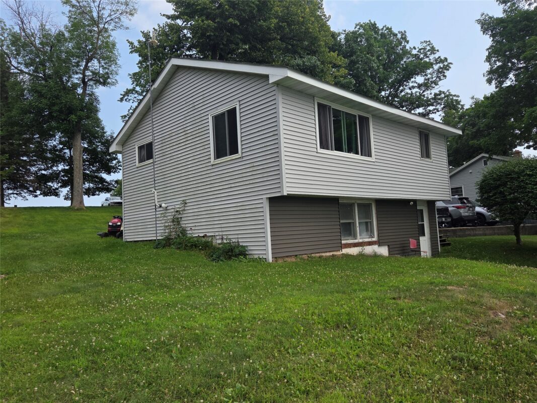 1424 3 1/2 Street, Turtle Lake WI 54889 - Residential house for sale - MLS #1603734 - image2