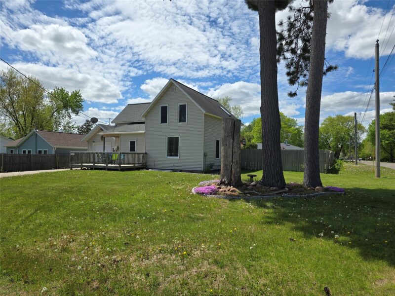 1425 3rd Street