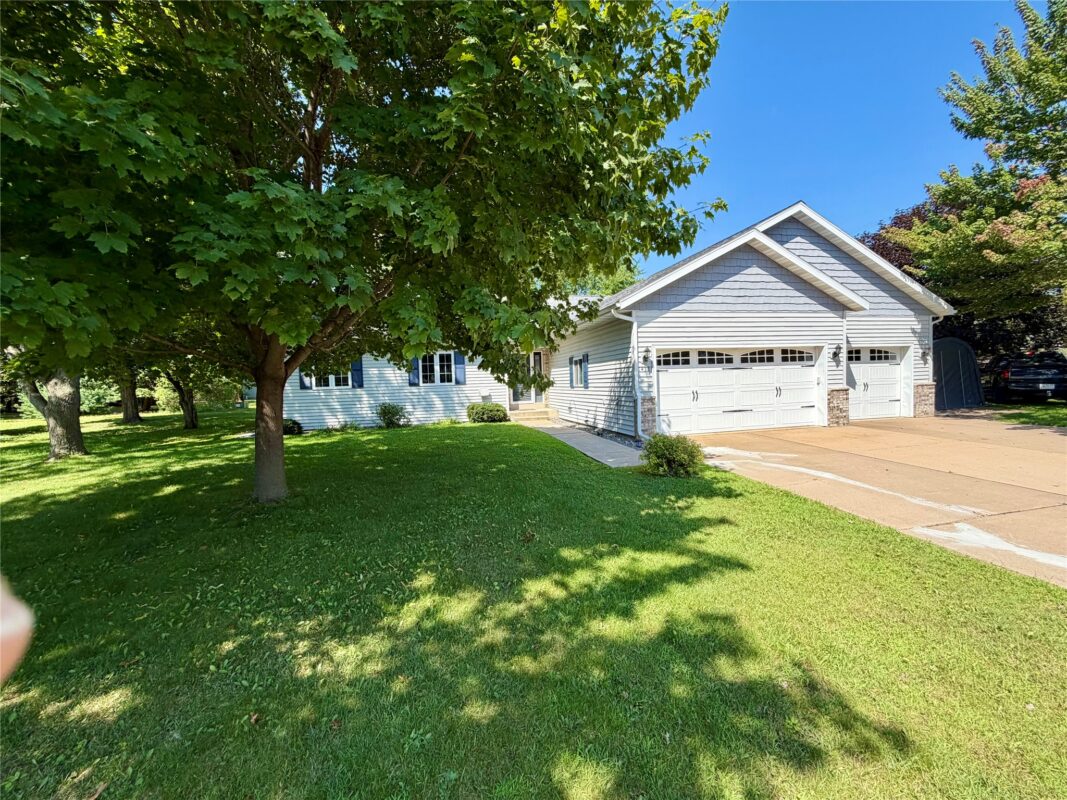 1432 Perry Street, Chippewa Falls WI 54729 - Residential house for sale - MLS #1603824 - image2