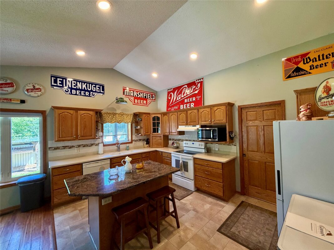 1432 Perry Street, Chippewa Falls WI 54729 - Residential house for sale - MLS #1603824 - image3