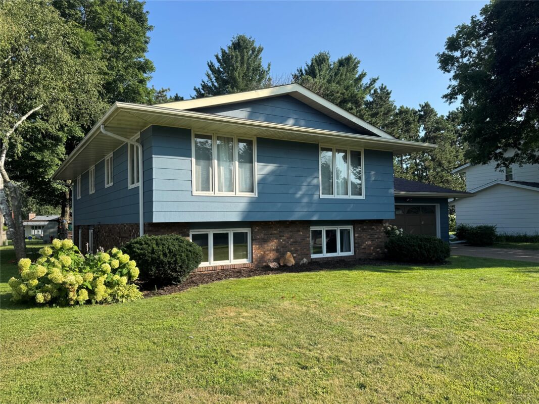 1439 Cummings Avenue, Eau Claire WI 54701 - Residential house for sale - MLS #1603959 - image2