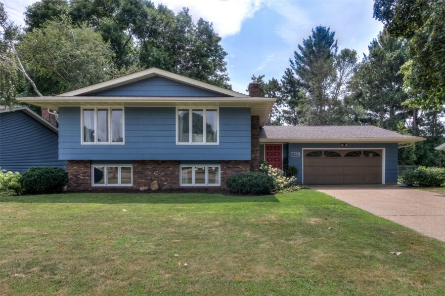 1439 Cummings Avenue