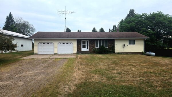 1502 Boundary Road Cadott WI 54727
