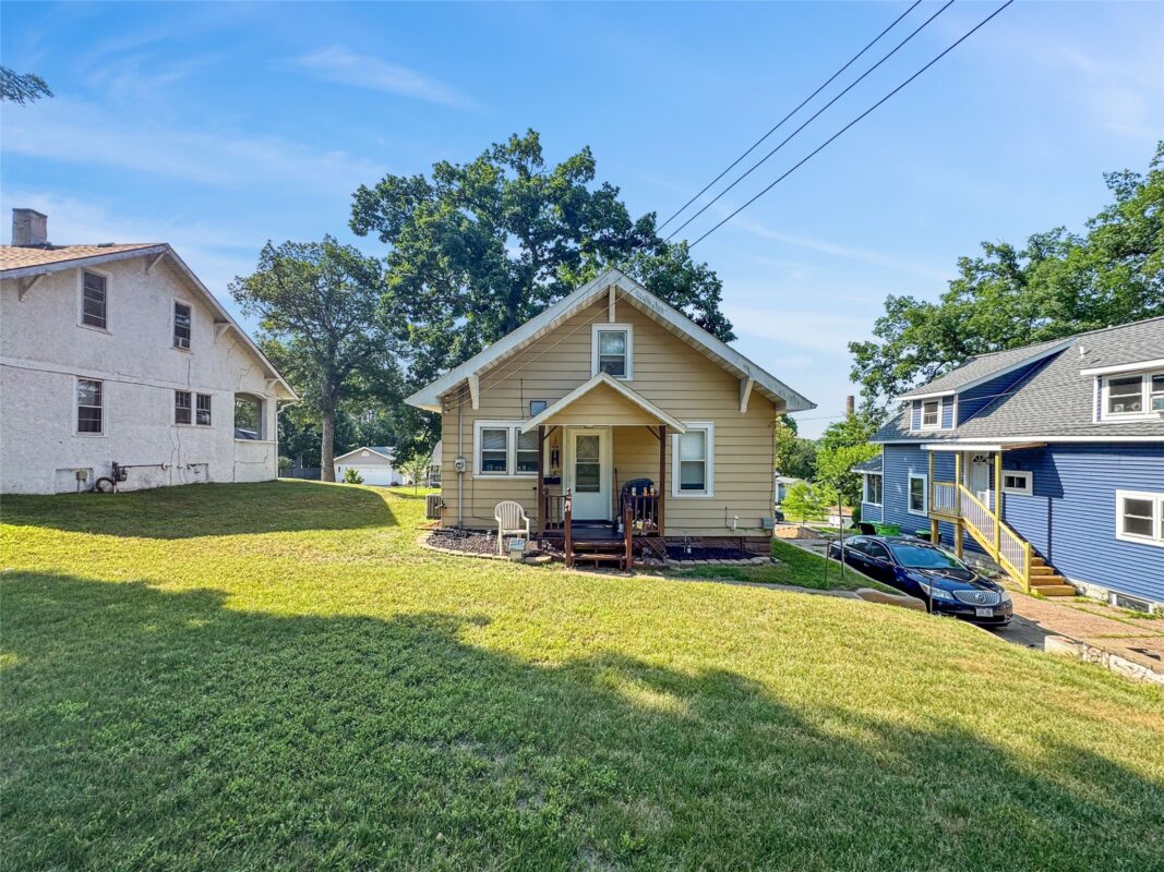 1542 Bellevue Avenue, Eau Claire WI 54703 - Residential house for sale - MLS #1603687 - image3