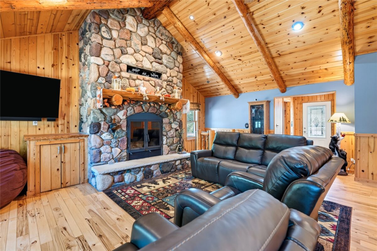 15948 Carol Drive, Hayward WI 54843 - Residential house for sale - MLS #1603993 - image4